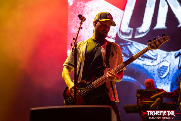 Hollywood Undead-2