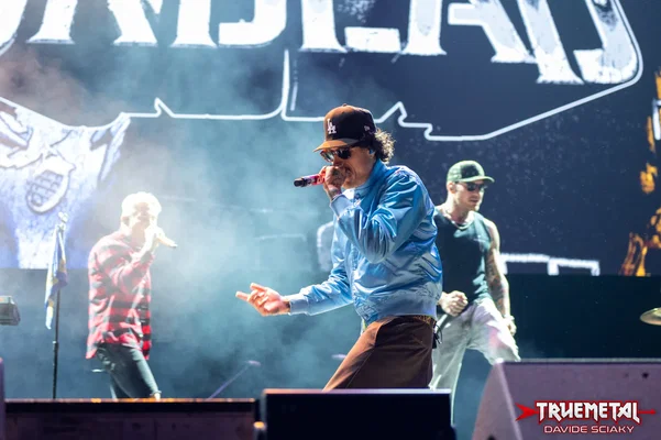 Hollywood Undead-5