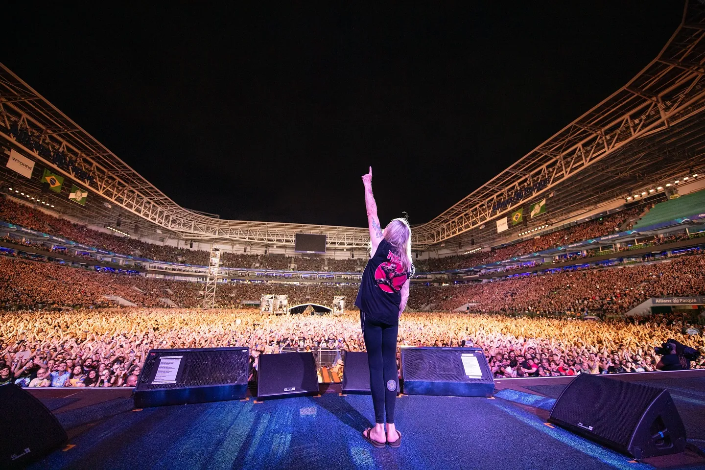 Iron Maiden: guarda Nicko McBrain nella prima data del mini tour con il progetto Titanium Tart