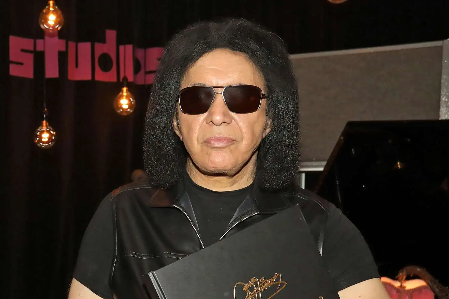 Kiss: il video del commovente saluto di Gene Simmons ad Ace Frehley all'evento di beneficenza "Love Ride"