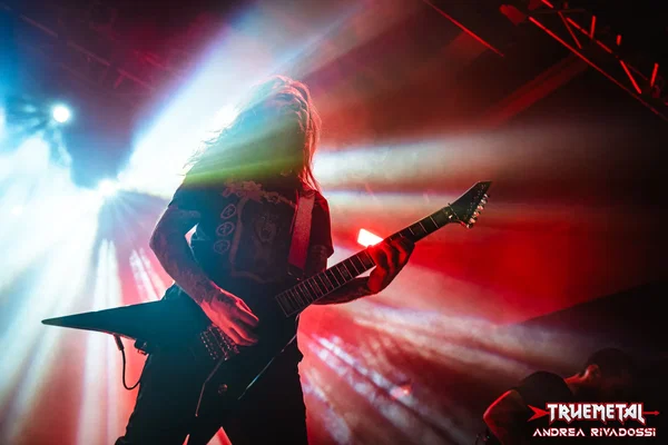 tm-20241217-livetrezzo-darkesthour (3)