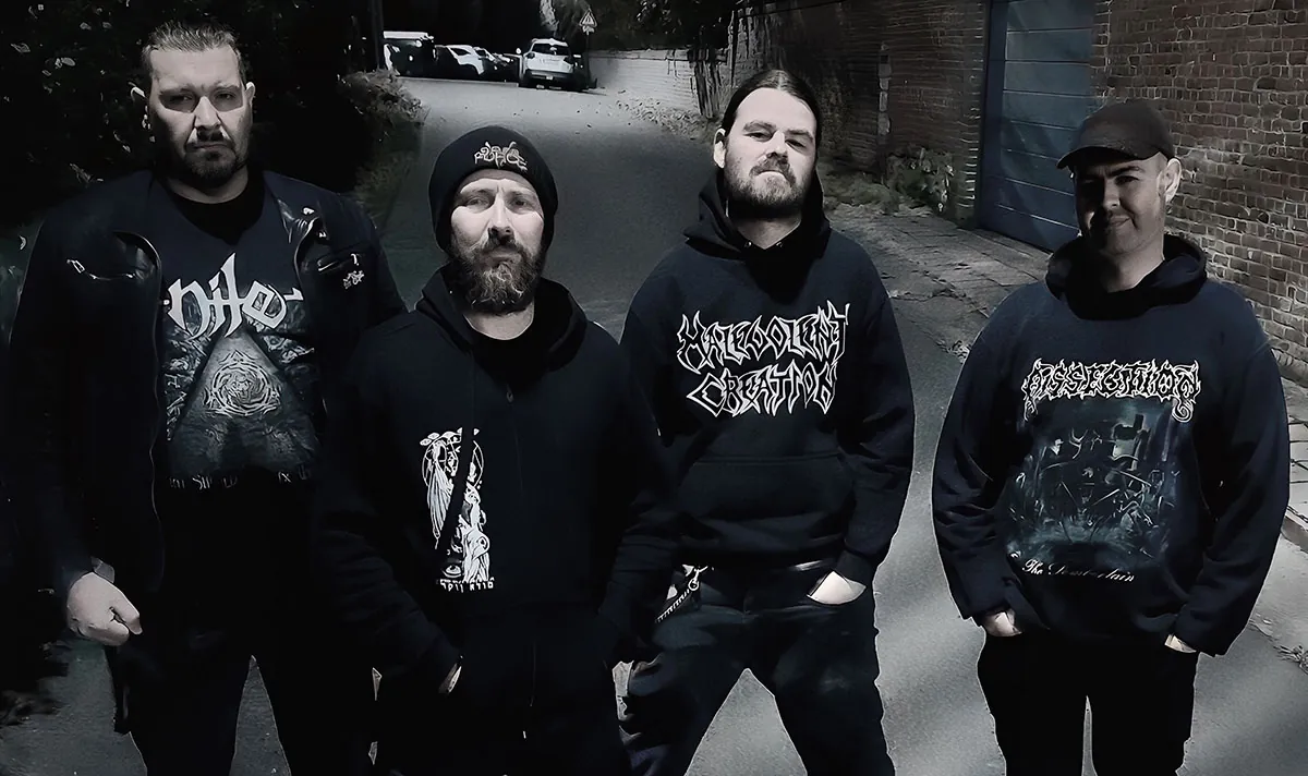 Fractured Insanity: firmano per Xtreem Music