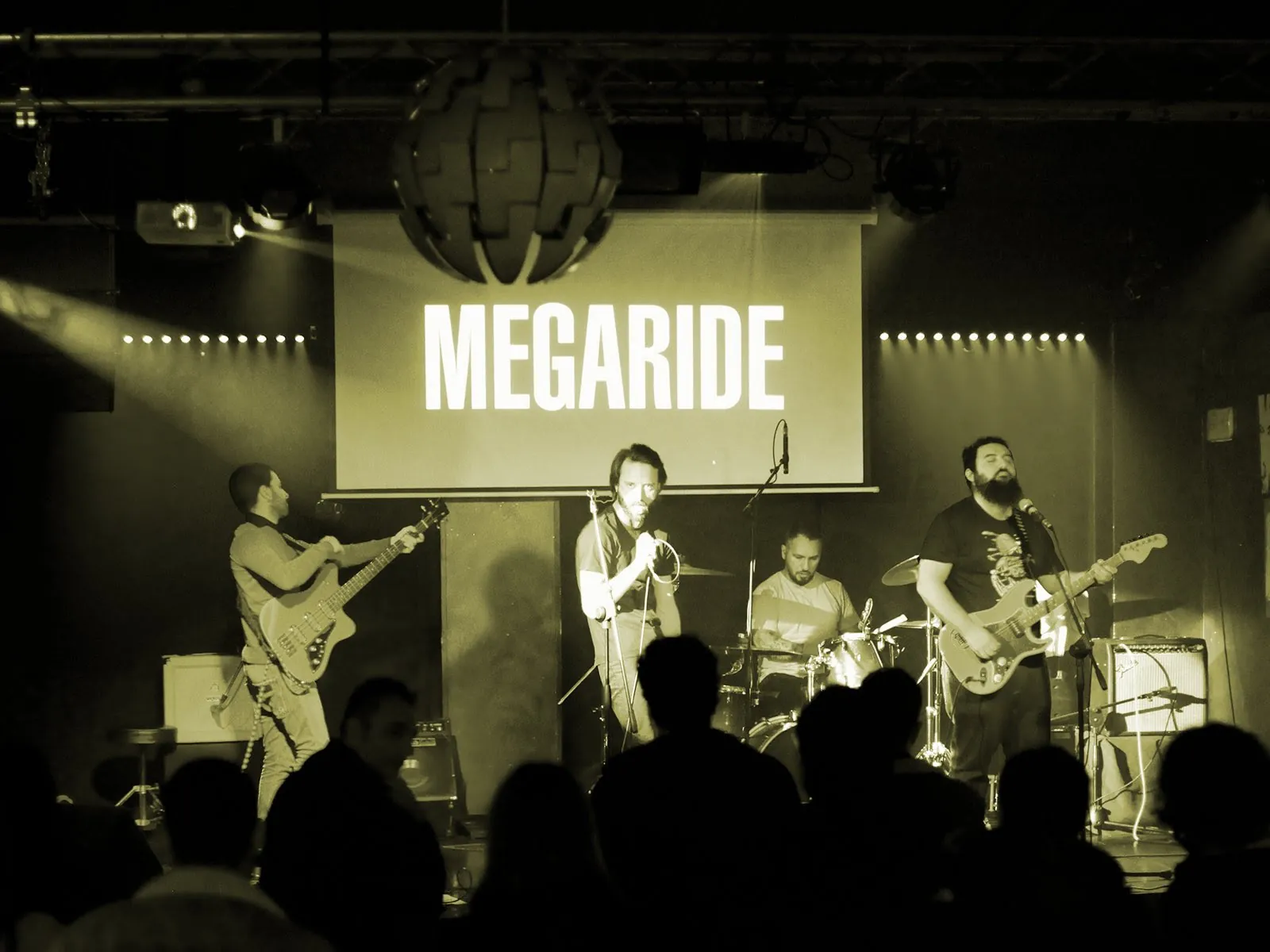 Megaride: la band reinterpreta un brano degli Almamegretta