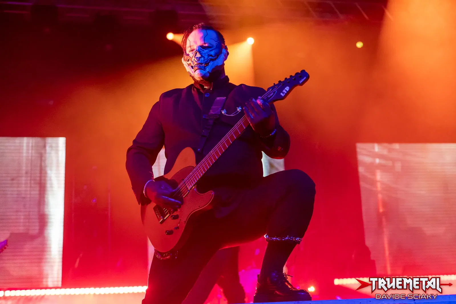 Motionless In White: anteprima del nuovo video dal vivo "R.I.P.", con la partecipazione di Skylar Grey