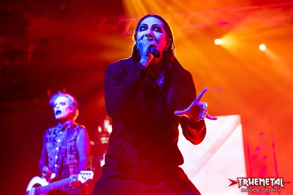Motionless in White-5
