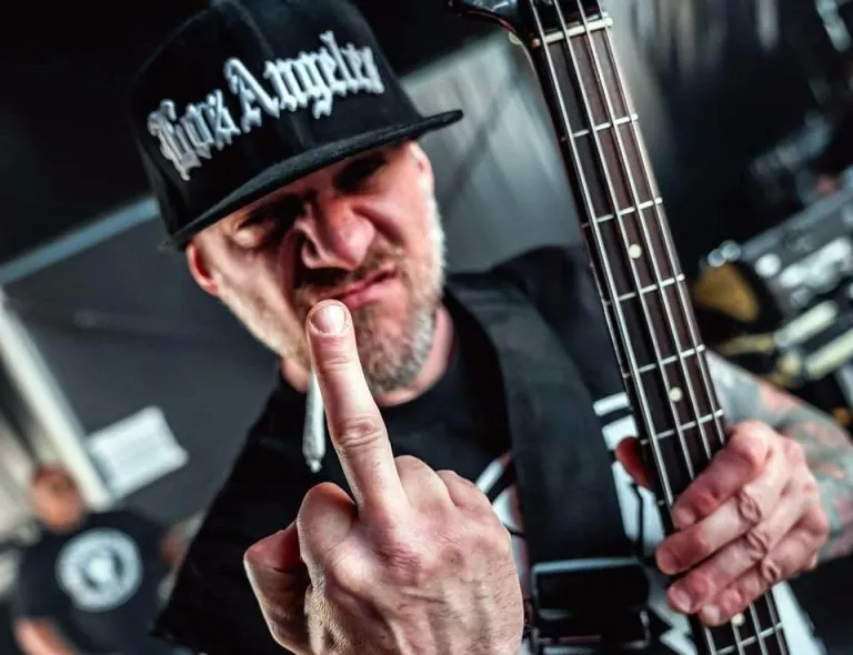 Vio-lence: fuori il bassista Christian Olde Wolbers