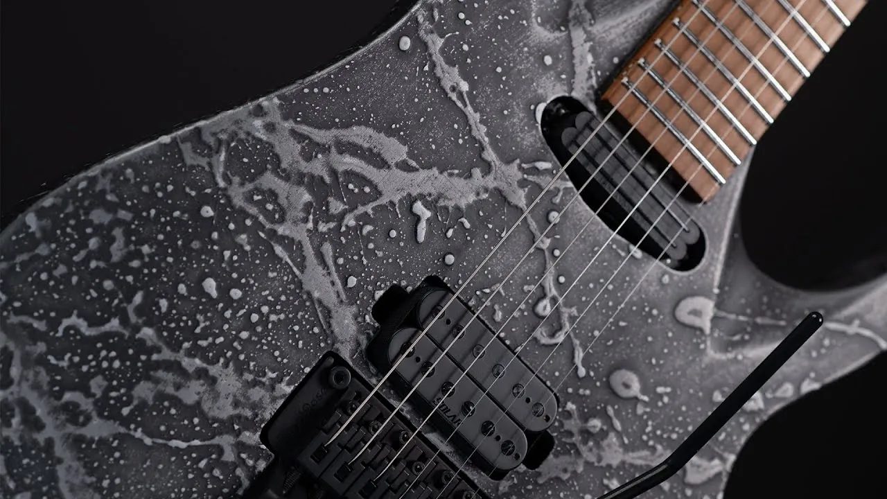 Solar Guitars: la chitarra AB1.6FR Cosmo Canibalismo in azione