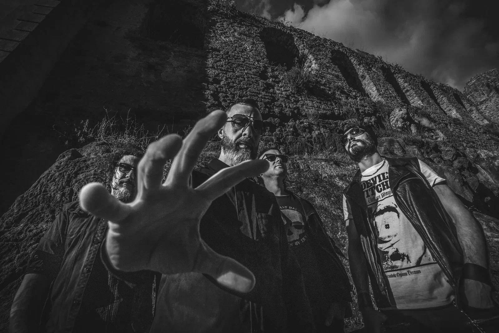 Aganoor: firmano per My Kingdom Music