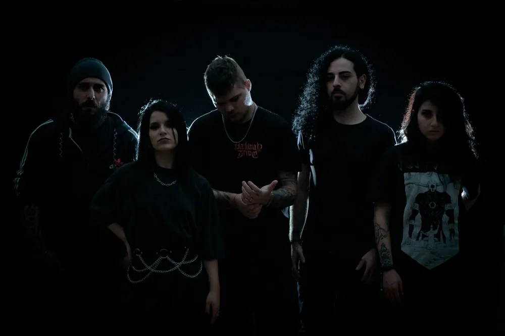 Chasing People: il nuovo singolo "Lana"