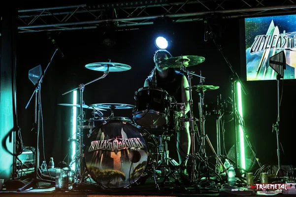 Unleash The Archers-1