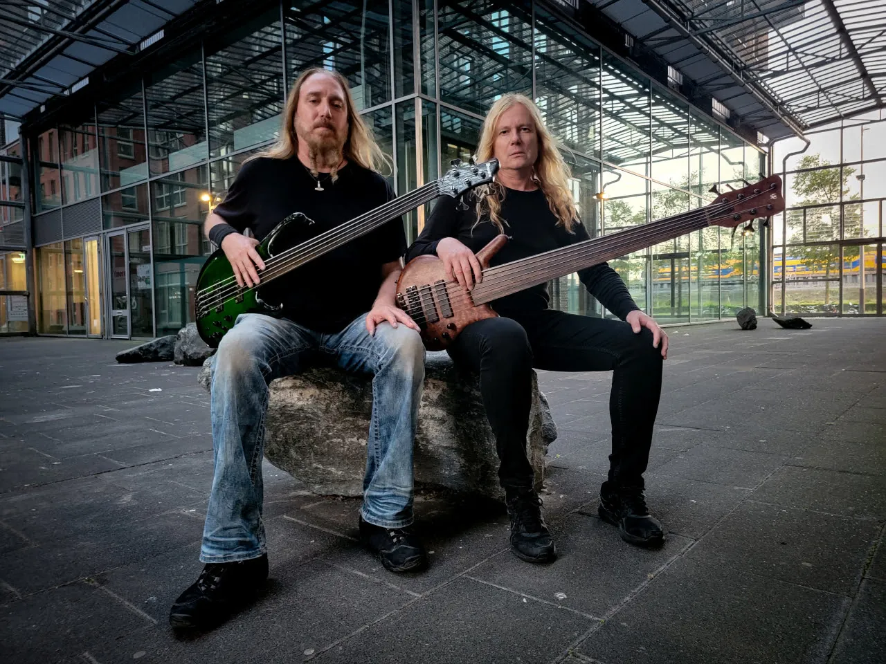 Quadvium: il video del nuovo singolo 'Náströnd' per la band di Steve Di Giorgio e Jeroen Paul Thesseling