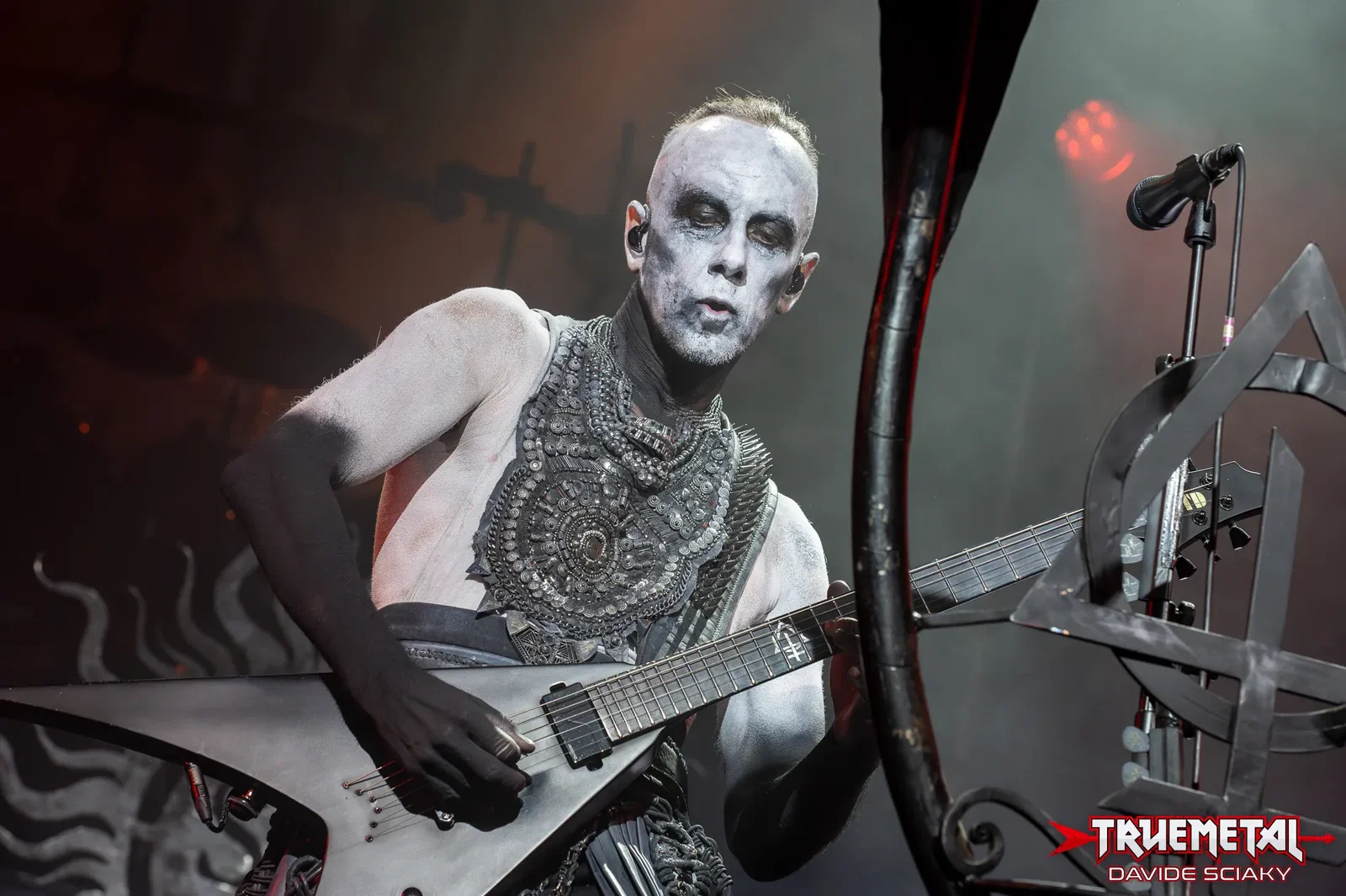 Behemoth: pubblicato "In League with Satan" feat. Shagrath