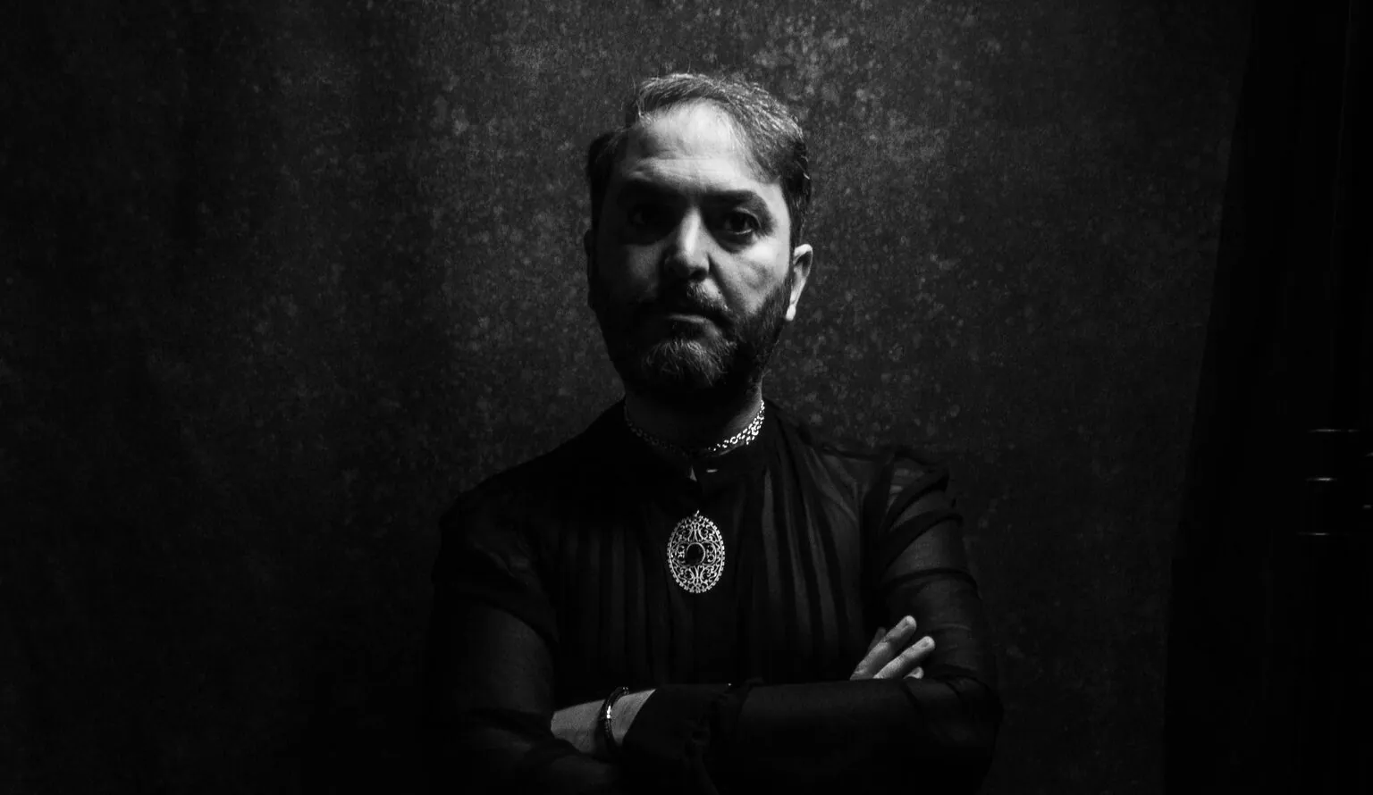 Stefano Attuario: fuori il nuovo singolo "Insetti"