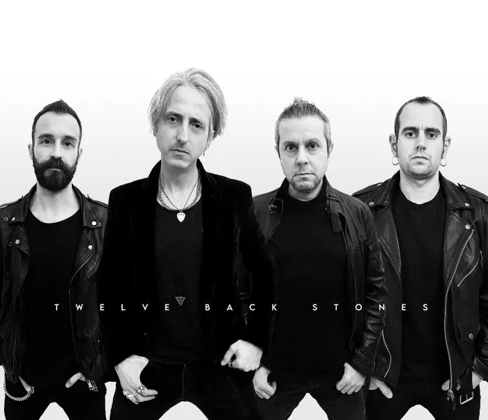 Twelve Back Stones: ecco il nuovo singolo "6IX"