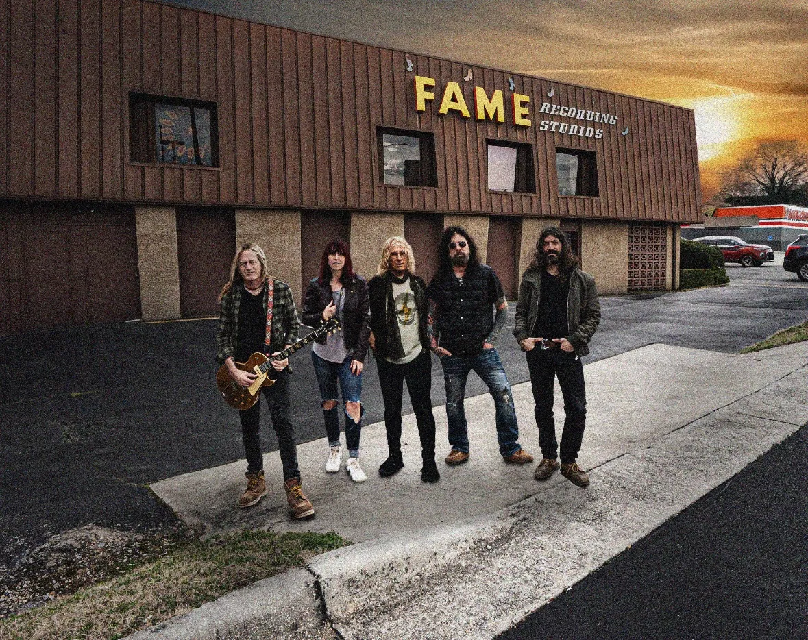 The Dead Daisies: pubblicato il documentario sul 'making of' di "Lookin' for Trouble"