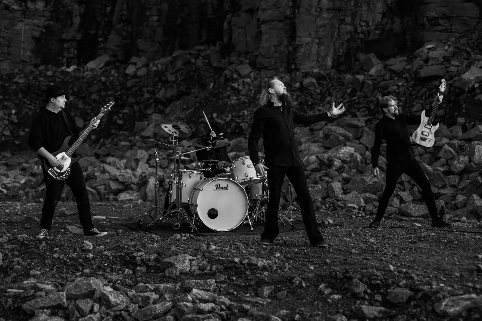 Grey Sky Bleed: fuori nuovo singolo "Plague Mind"