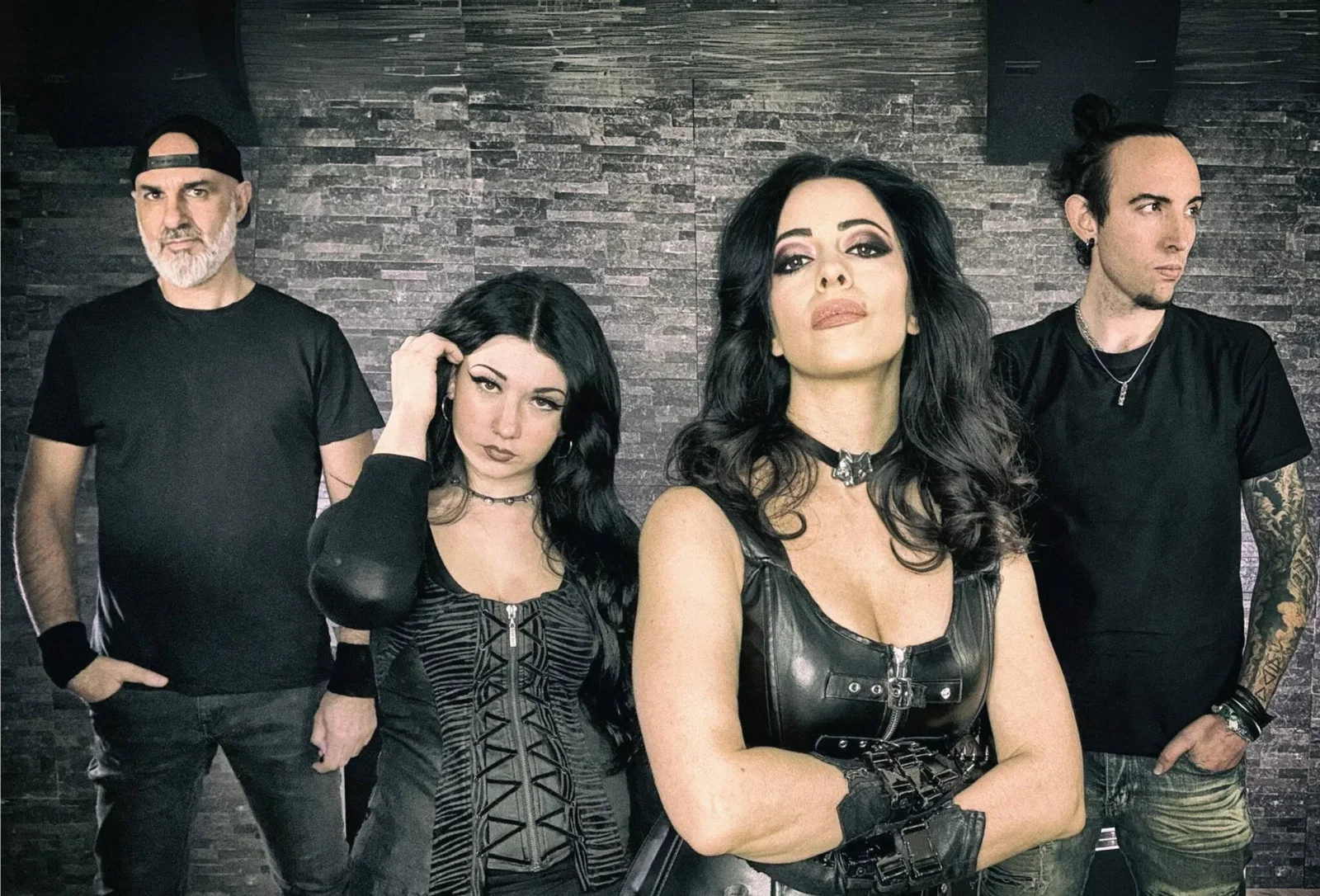 Secret Rule: pubblicato "X" in formato digitale, online il video dell'esibizione al Masters Of Rock di Vizovice