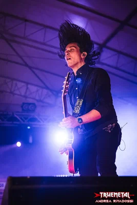 02 - junius solidarrock (3)