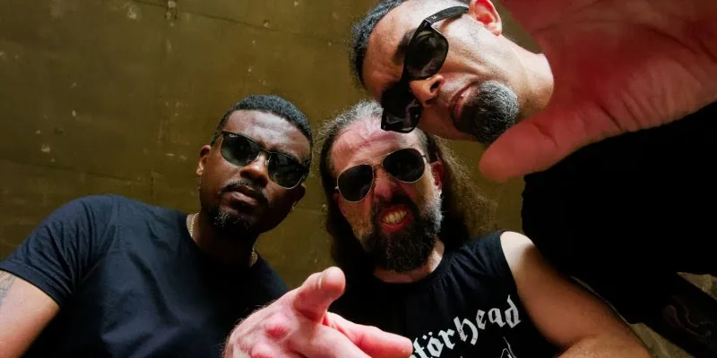 Kaldeira: online il singolo "Metatron" che anticipa il nuovo LP "Fournaise"