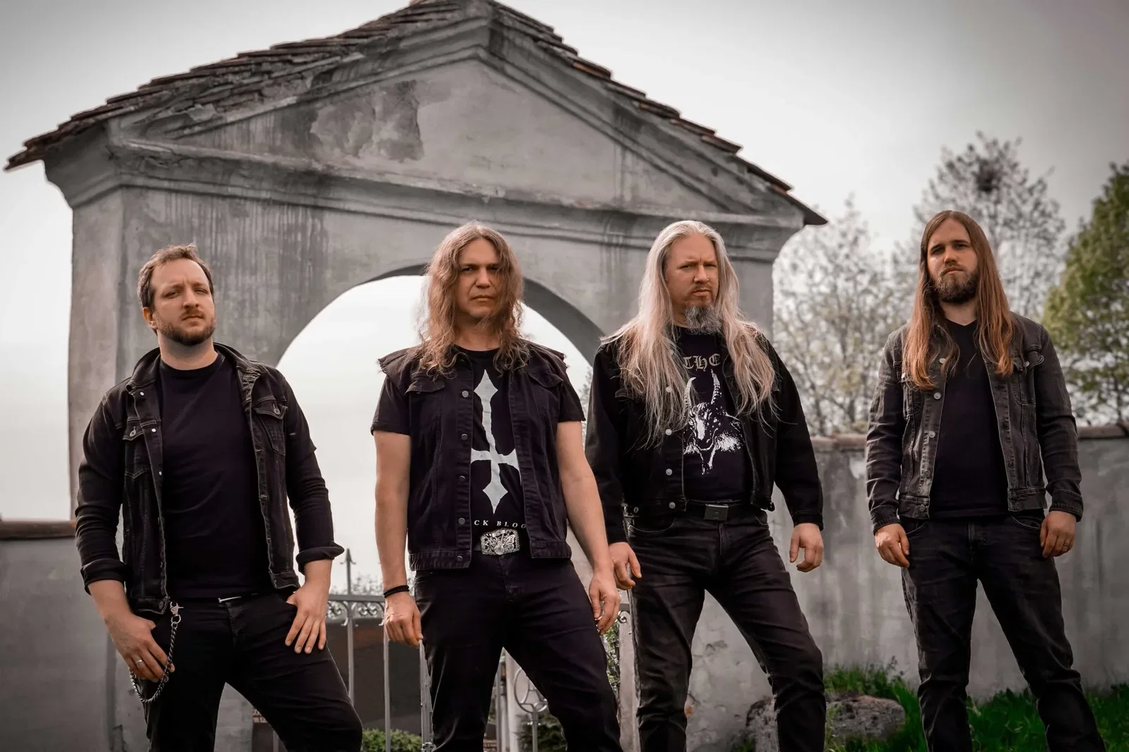 Cemetery: il music video di "Thoughts on Life"