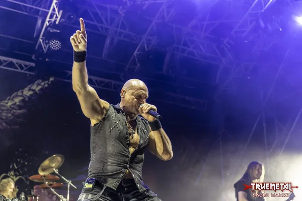 Primal-fear-3