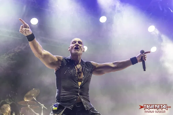 Primal-fear-4