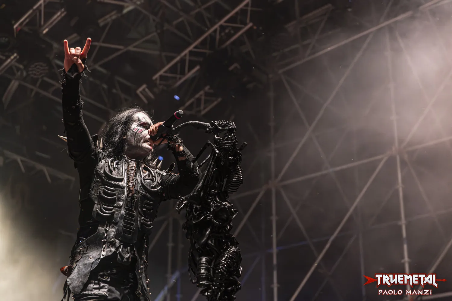 Cradle Of Filth: Dani Filth e management citati in giudizio da sei ex-membri