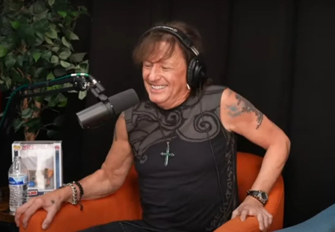 Richie Sambora: continua la convalescenza per l'operazione alla mano e pubblica il nuovo brano "Born to Rock"