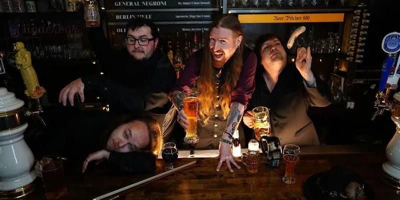 Drunkelweizen: il video del nuovo singolo "A Frog (betrunken übersetzen)"