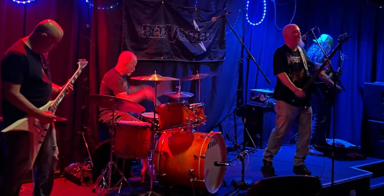 Red Vinter: ecco il music-video di "Still Beating"