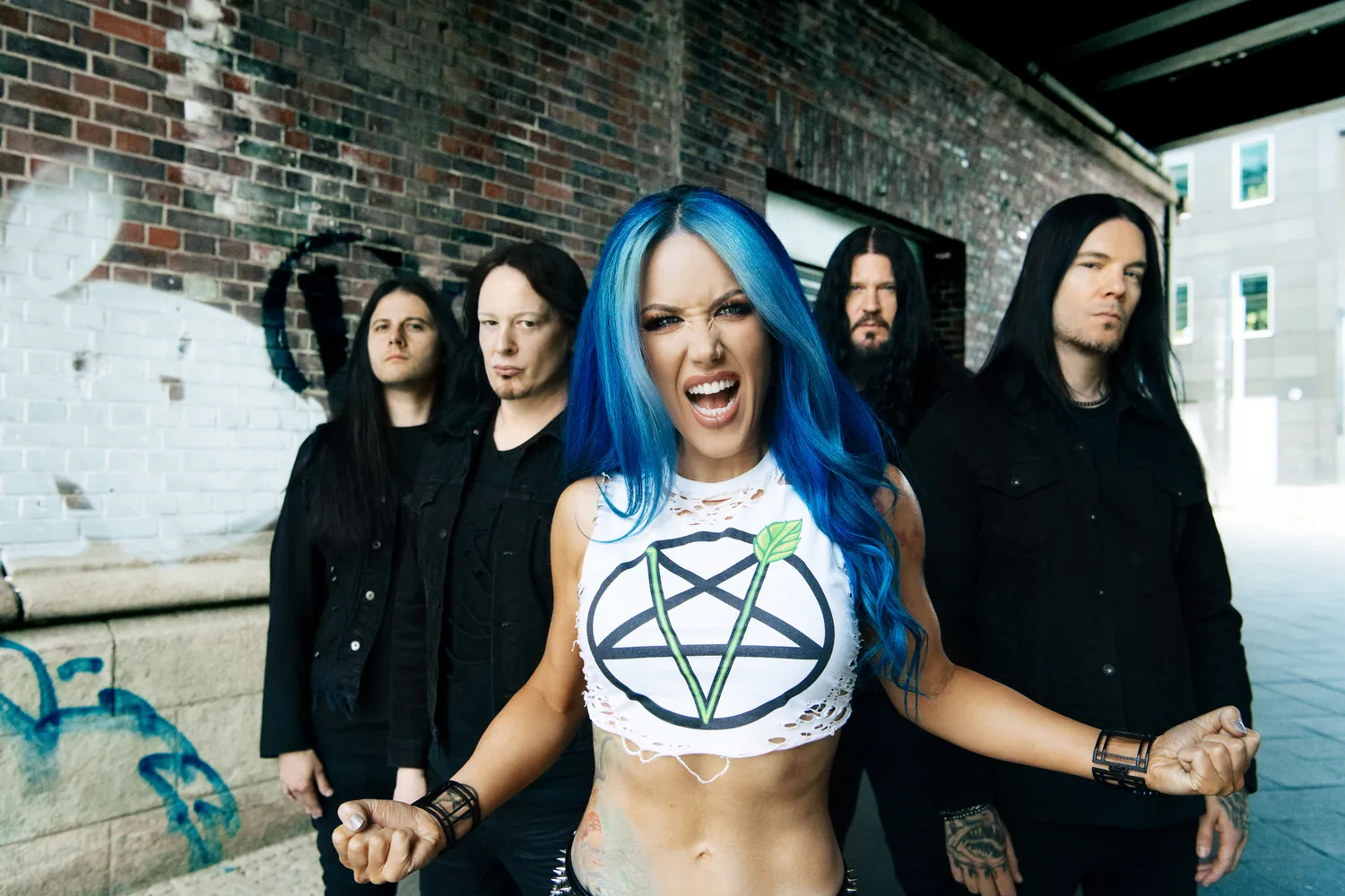 Arch Enemy: pubblicato il video musicale di "Illuminate The Path"