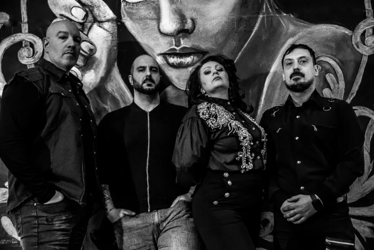 Raining Nails: il video del nuovo singolo "Life Is a Lie"