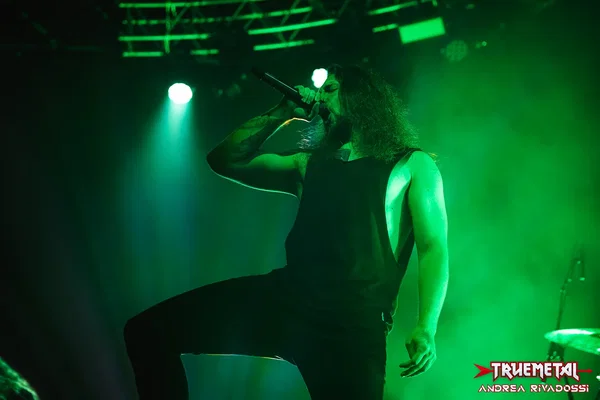 20251004 - 02 - decapitated fabrique (2)