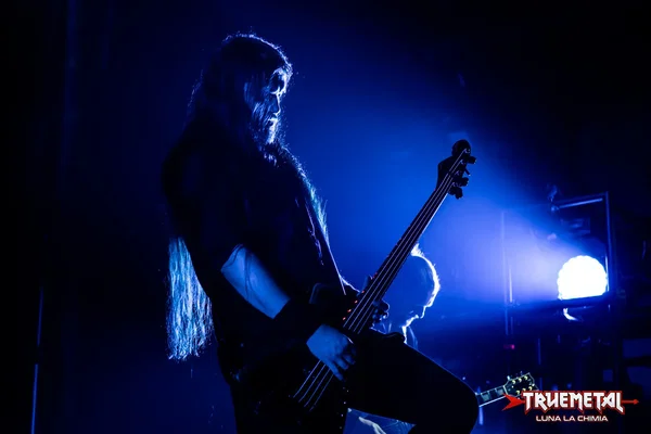 Amorphis-3