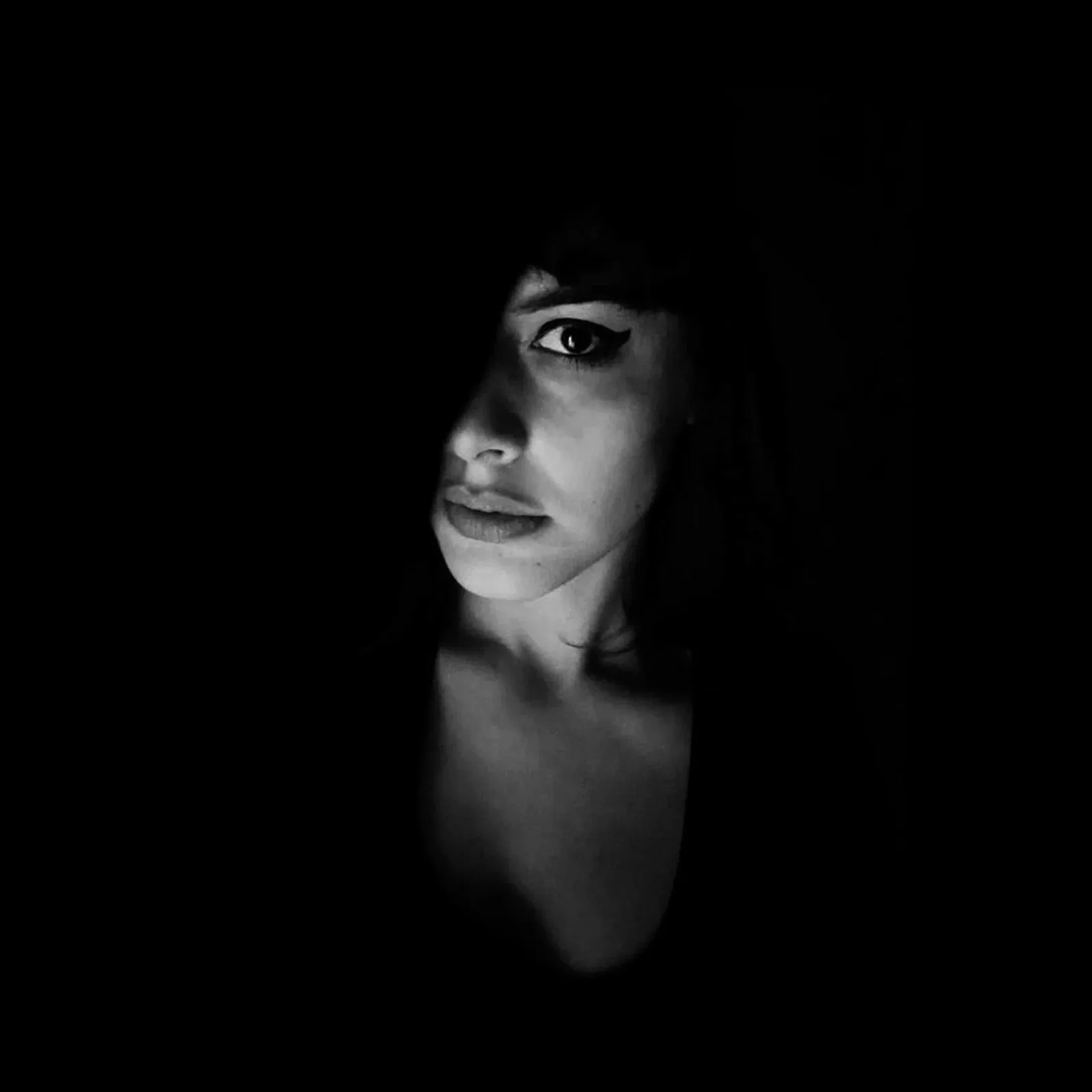 Antinoë: guarda "Flock", il nuovo video