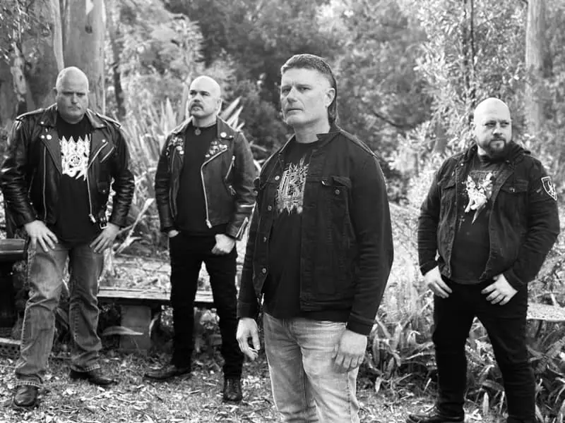 Olde Outlier: ascolta "The Revellers", il nuovo singolo