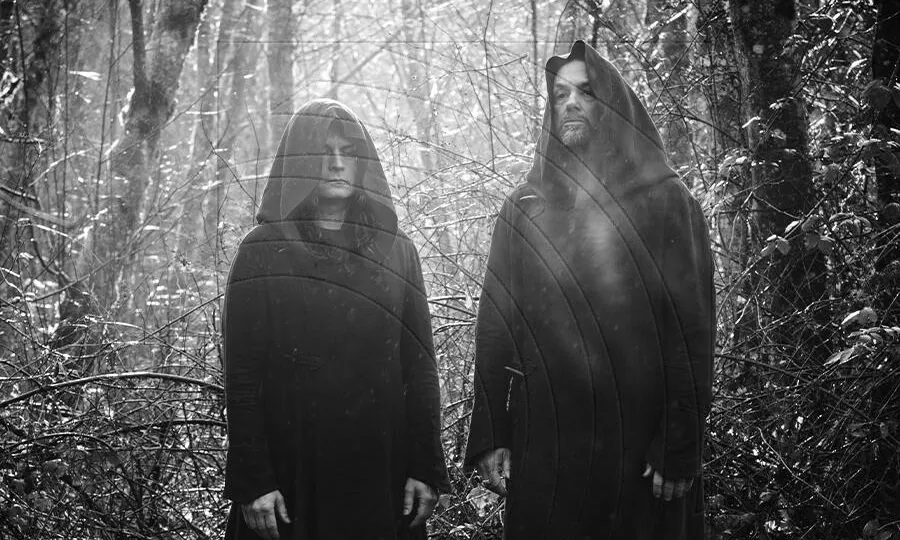 Sunn O))): firma con Sub Pop, pubblicato il nuovo maxi 12" "Eternity's Pillars b/w Raise the Chalice & Reverential"