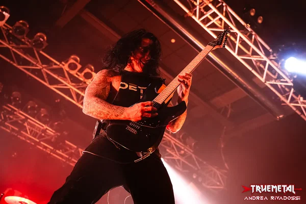 20251106 - liveclub - as i lay dying (3)
