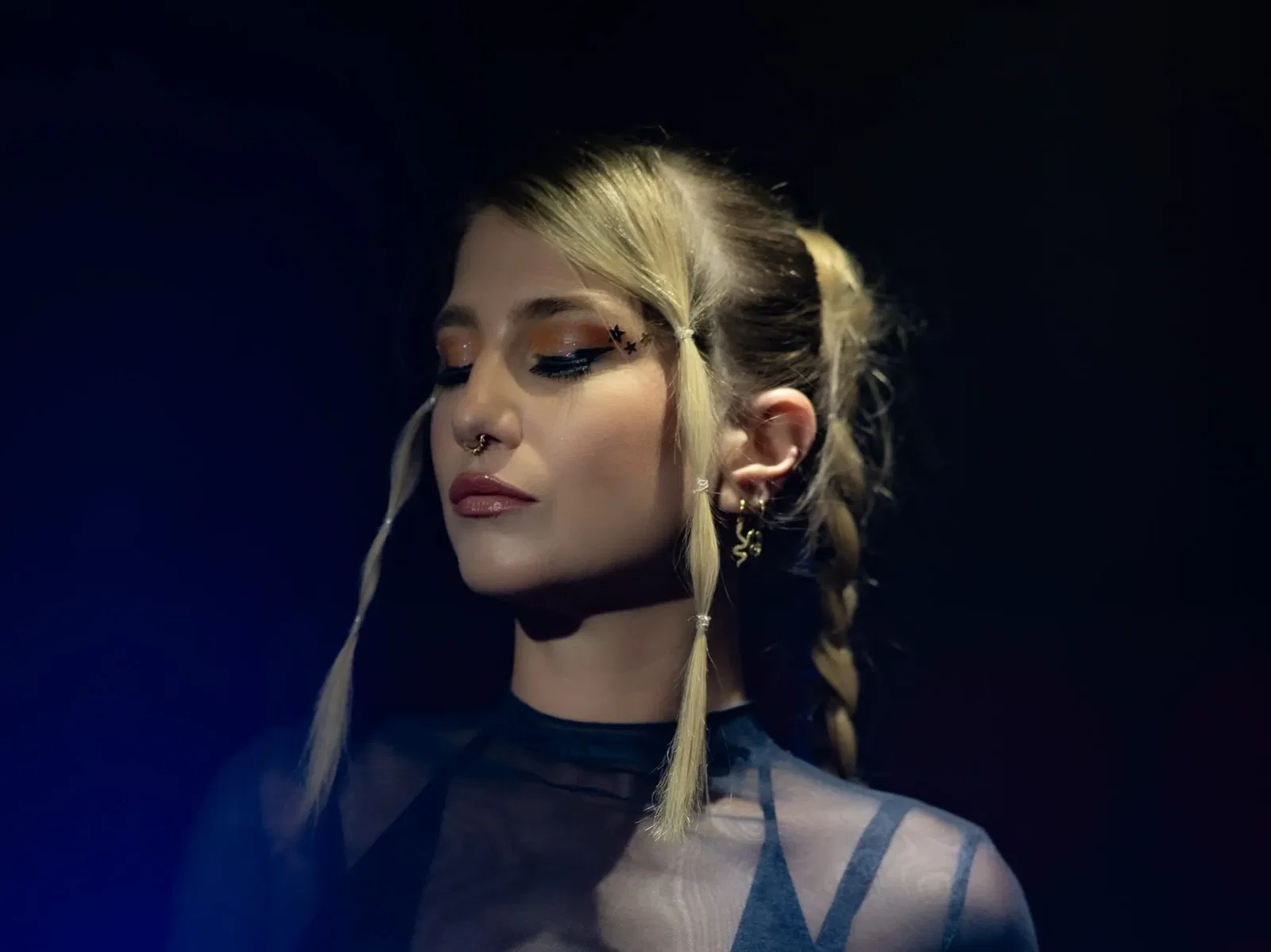 Ann My Guard: uscito a sorpresa il nuovo brano "Roseblood"