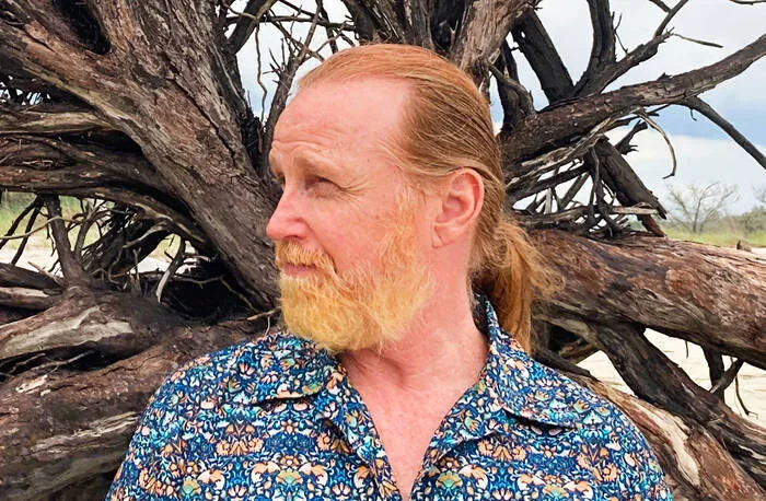Courtney Gains: il singolo "Fear the Boogie"
