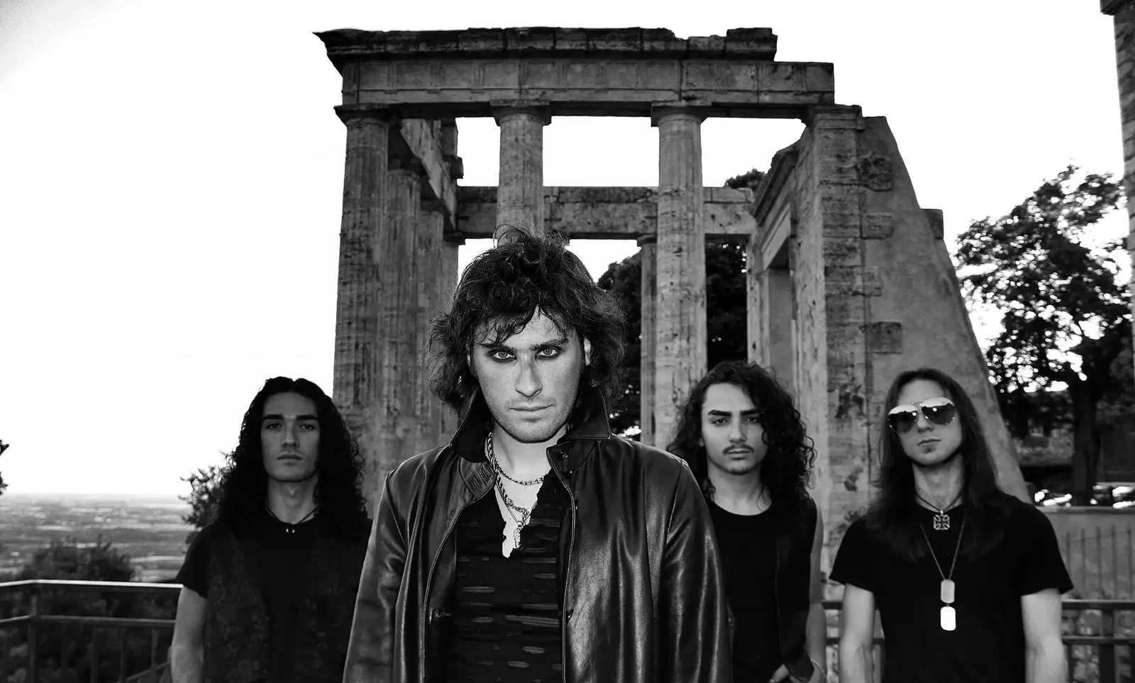 Deshedus:  il nuovo singolo "Roma"