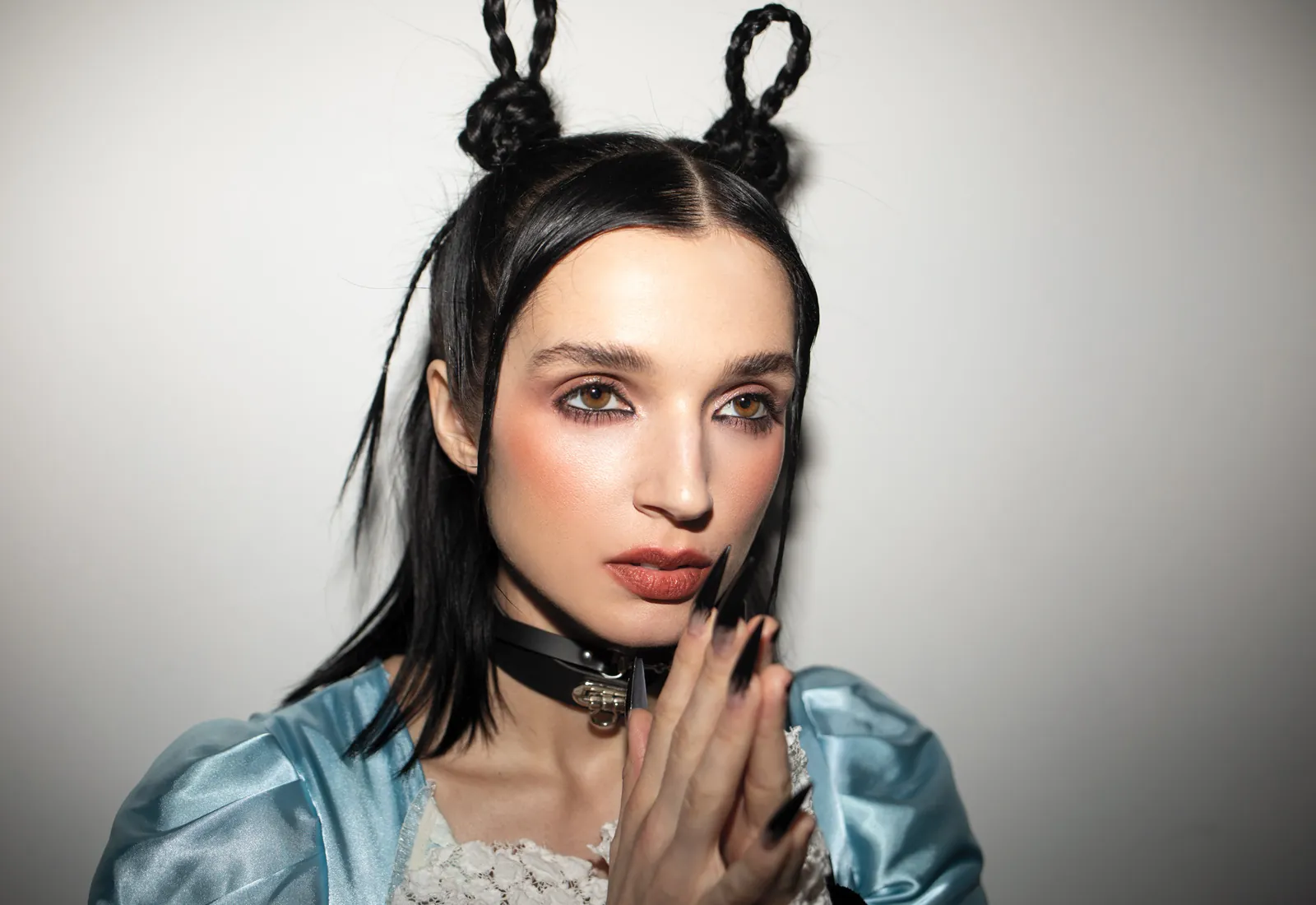 Poppy: pubblicata la cover del brano "Hand In My Pocket" di Alanis Morissette