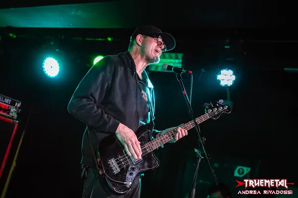 20251205 - 01 - yawningman - bloom (2)