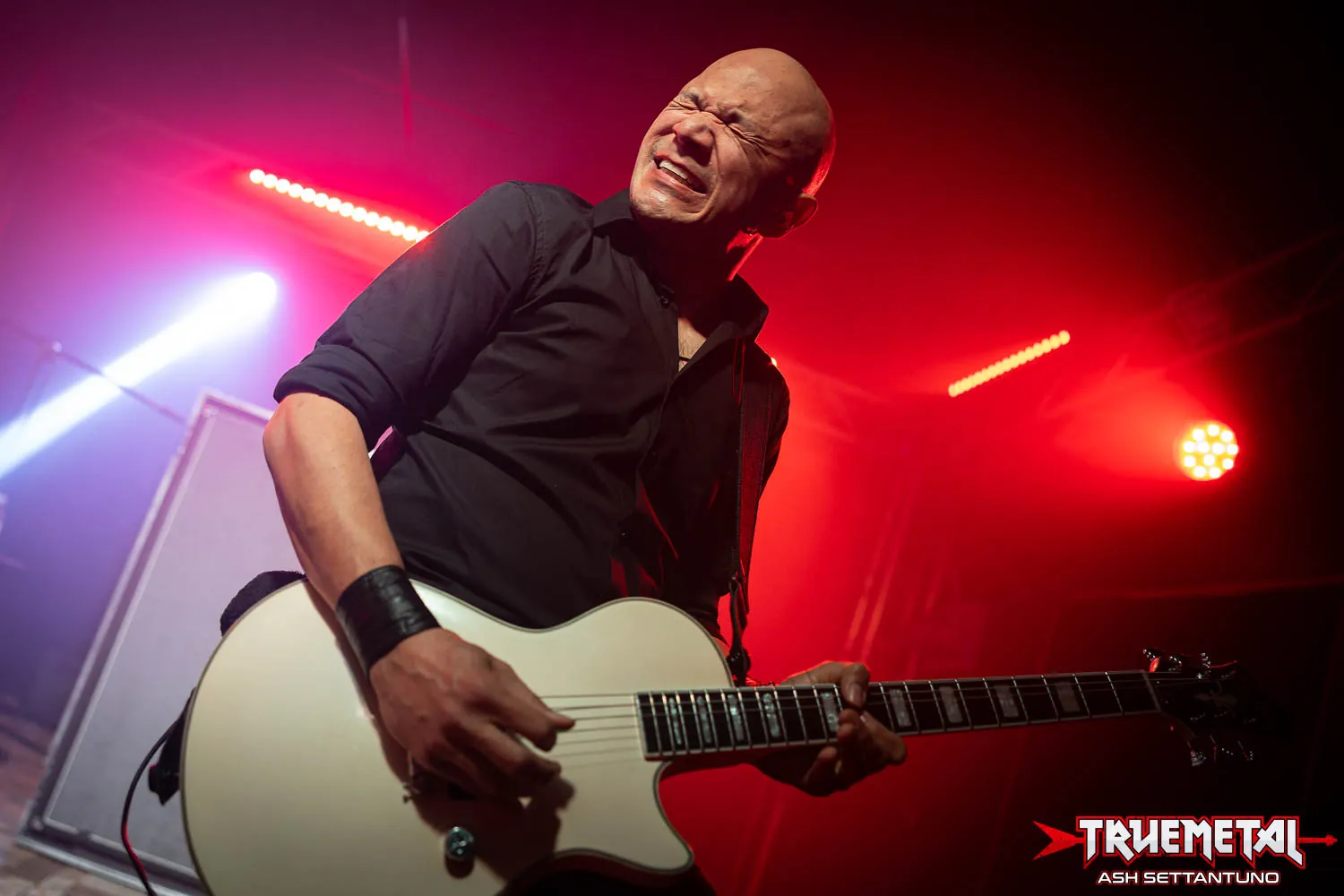 Live Report: Danko Jones + Tuk Smith and Restless Heart @ Legend Club, Milano - 06/12/2025