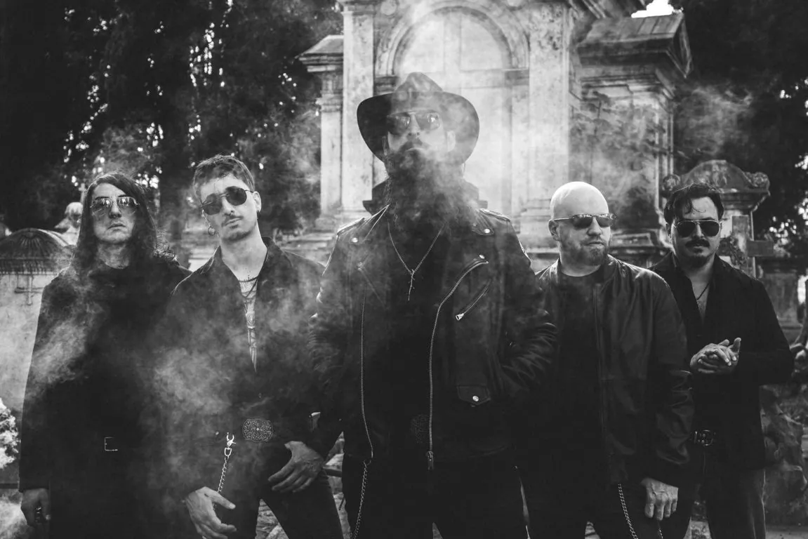 Corvin: online il nuovo singolo e video "Disarm" (The Smashing Pumpkins cover)