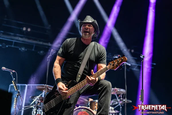 Sevendust (1)