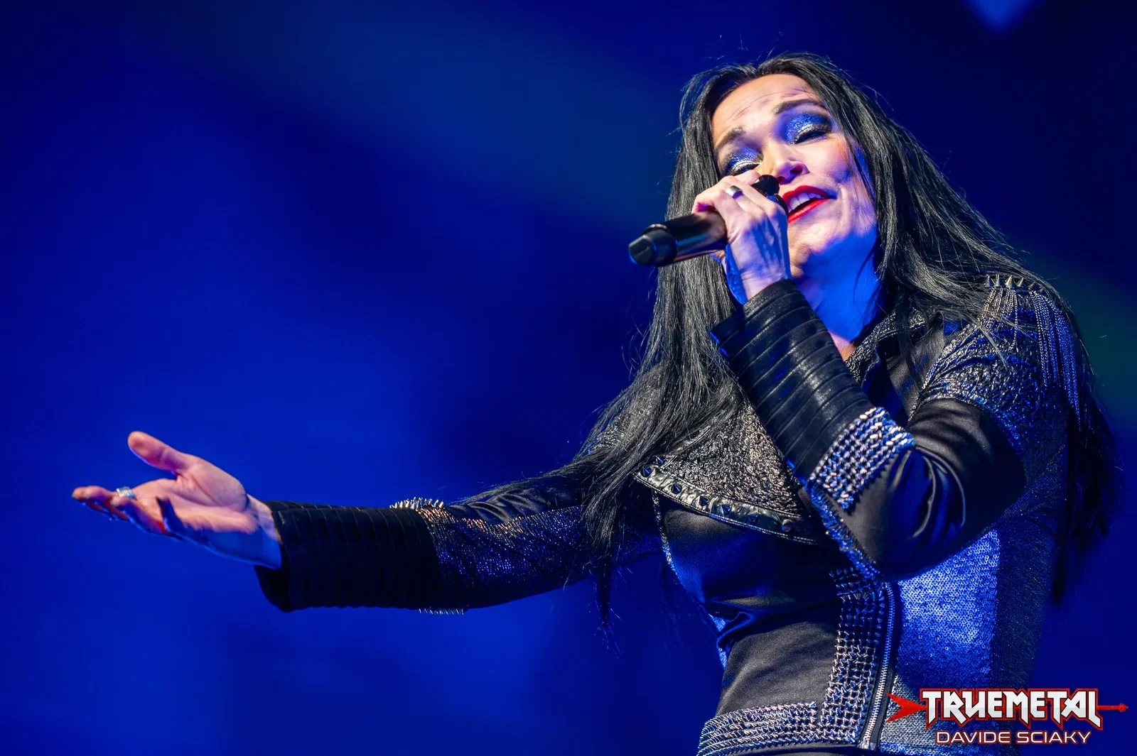 Tarja: guarda il video di "I Don't Care" feat. Dani Filth dei Cradle Of Filth