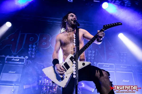 Airbourne - Alcatraz - 2026 (5)