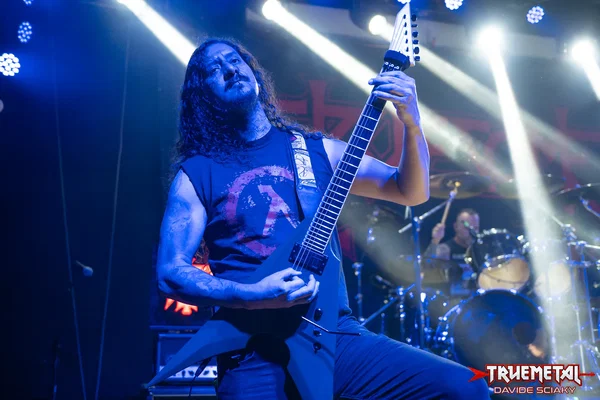 Gruesome-3
