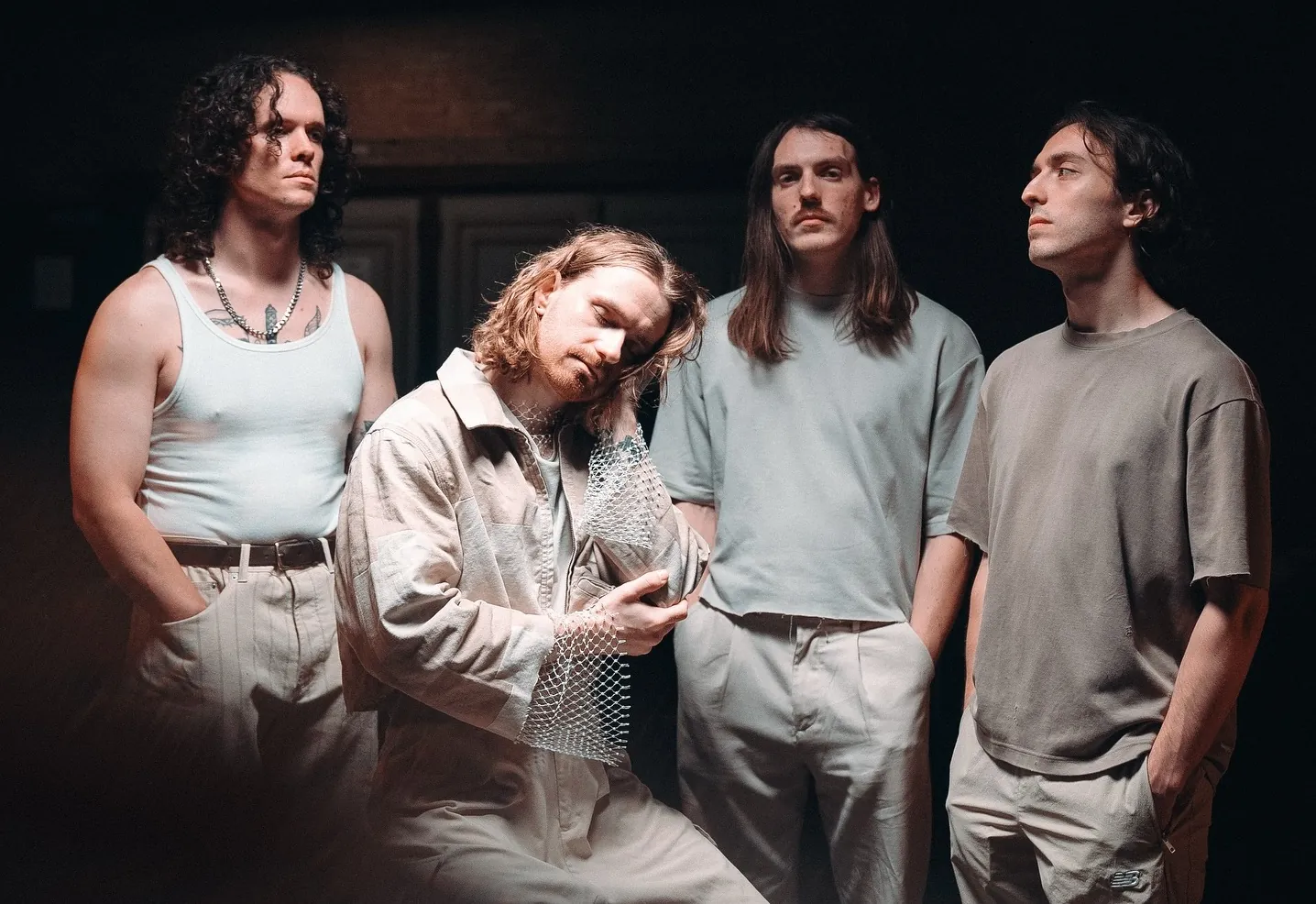 Invent Animate: il visualizer video di "Fall Like Rain"